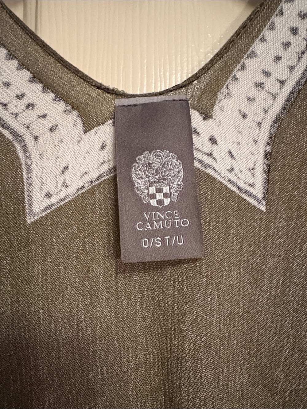 Vince Camuto Olive Wrap with White & black floral design - Picture 2 of 4